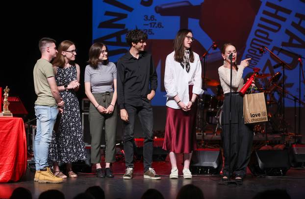 Zagreb: By awards at the Kerempuh Theater, they ended the 49th day of the satire Fadil Hadzic