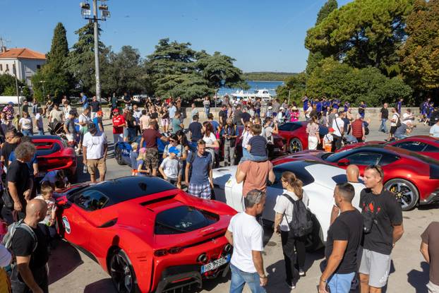 Pula: Ferrari vozila ispred pulske Arene