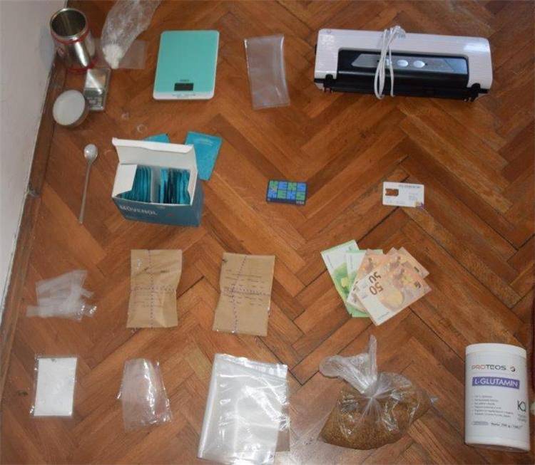Uhitili četvorku kod Koprivnice zbog proizvodnje i prodaje droga, pronašli su im i streljivo