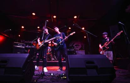 'Superval' festival: Nastavnica organizirala pravi rock koncert za mlade školske bendove