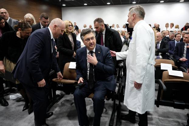 Zagreb: Svečano otvorenje cjelovito obnovljene zgrade KB Merkur