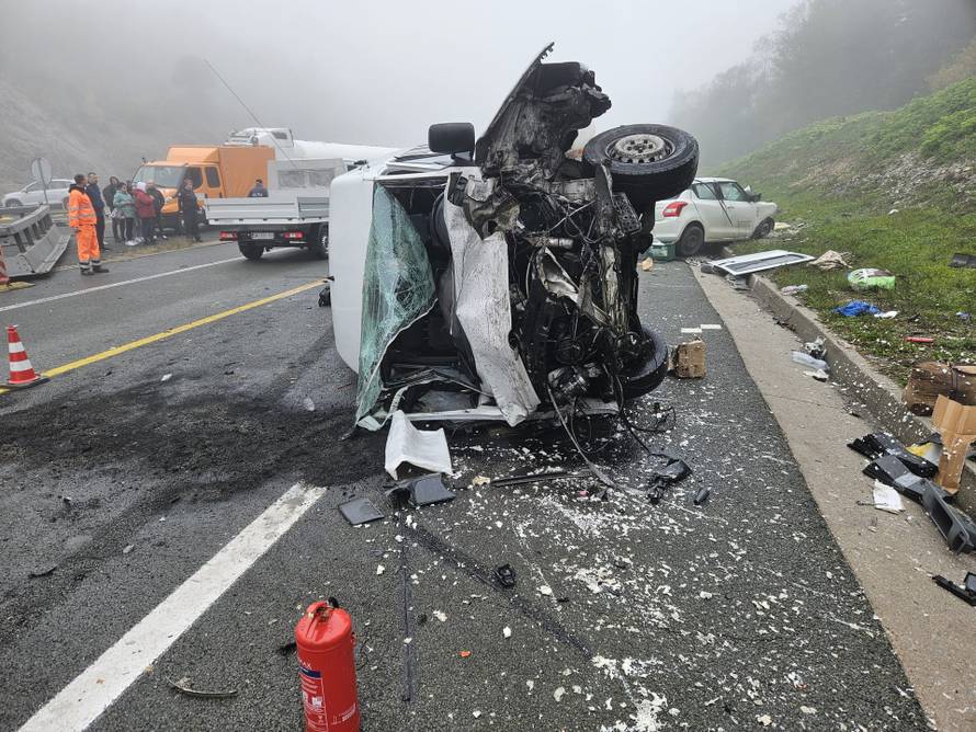 Vozaču kombija kaznena prijava za tragediju na A6. Dvoje ljudi je poginulo, šestero ozlijeđenih