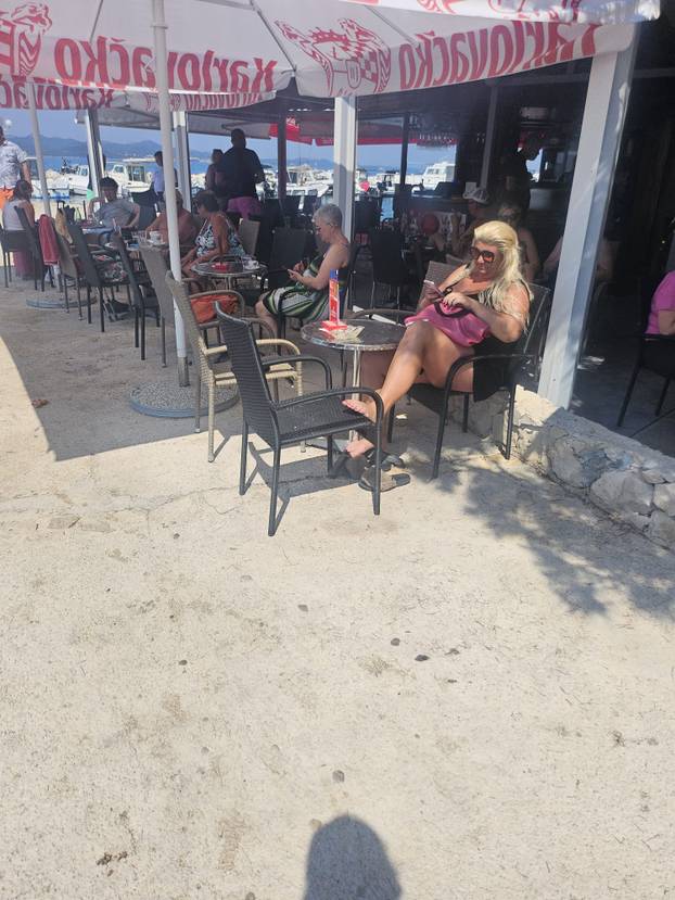 FOTO Sjećate se Ljiljane? Tražila je vezu u 'Ljubav je na selu', evo kako sada uživa na plaži