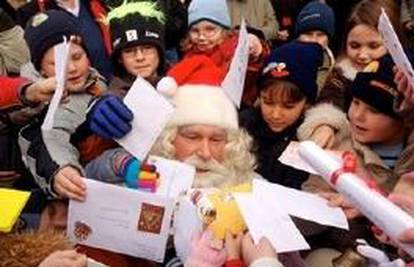 Djed Božićnjak dobije 6 milijuna pisama godišnje