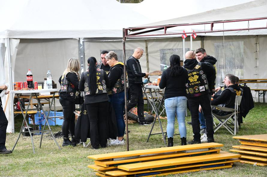 Drama u Slavonskom Brodu: 'Umjesto pečenke, na ražanj smo stavili janjca. I tunu...'