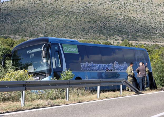 Šibenik: Sudar autobusa i osobnog automobila