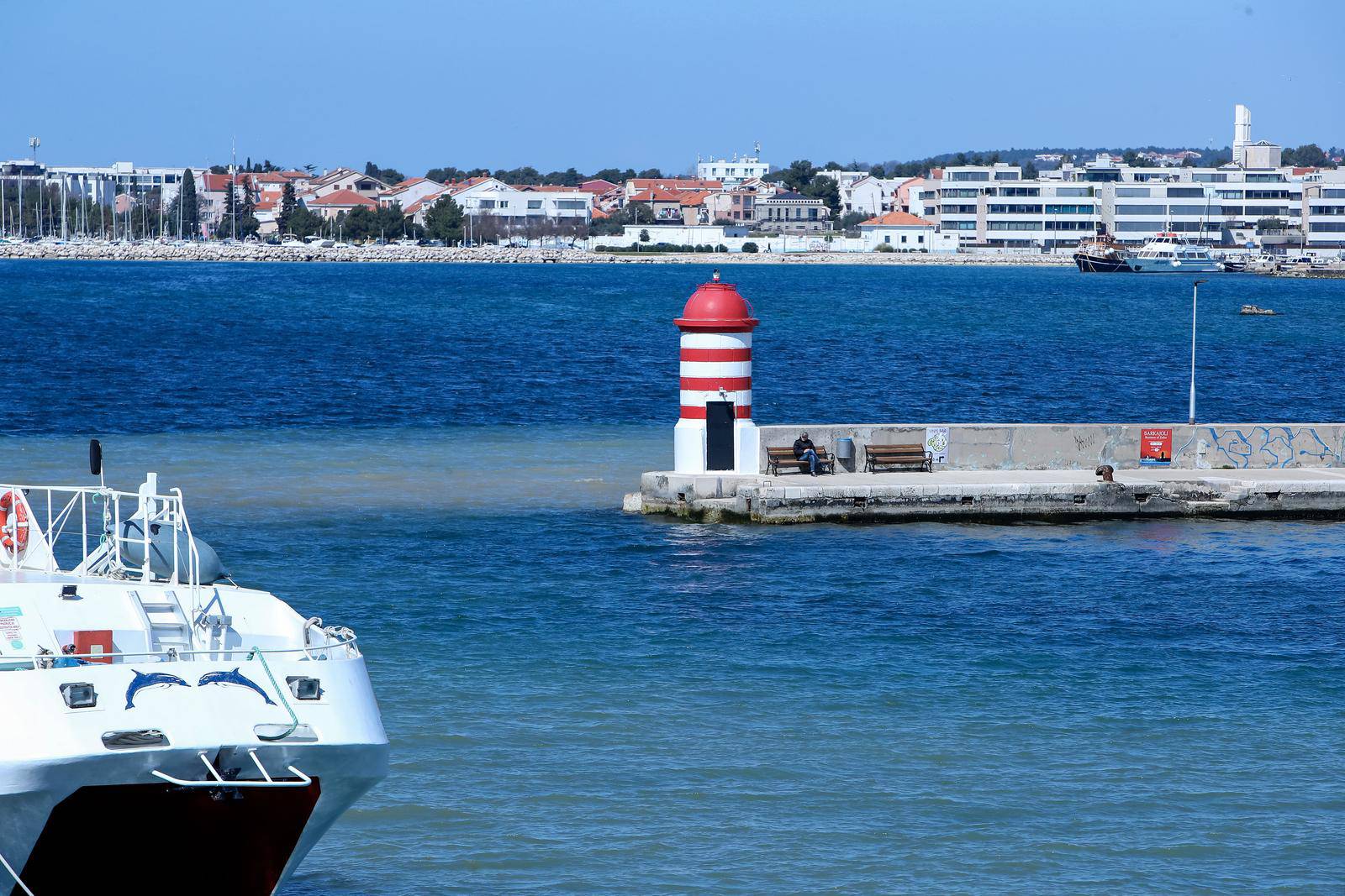 Zadar: Zbog izgradnje hotela zamućeno je more, građani su zabrinuti