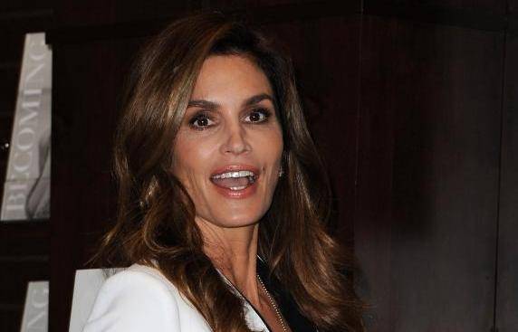 Cindy Crawford - Book Signing Los Angeles