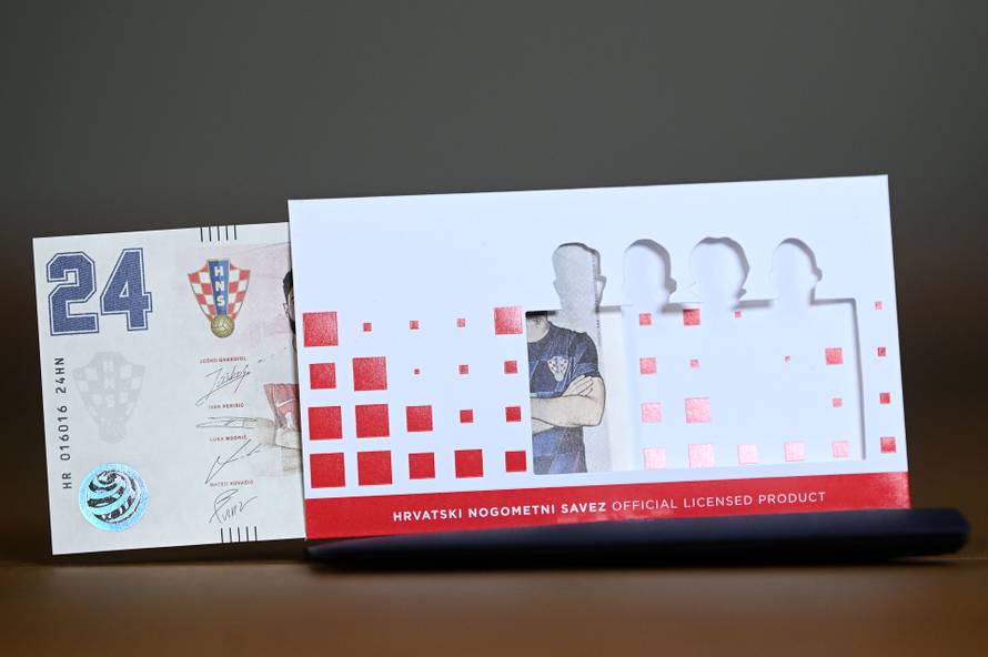 Neuruppin: Službena suvenirska novčanica obilježava jednu od najboljih nogometnih reprezentacija svijeta