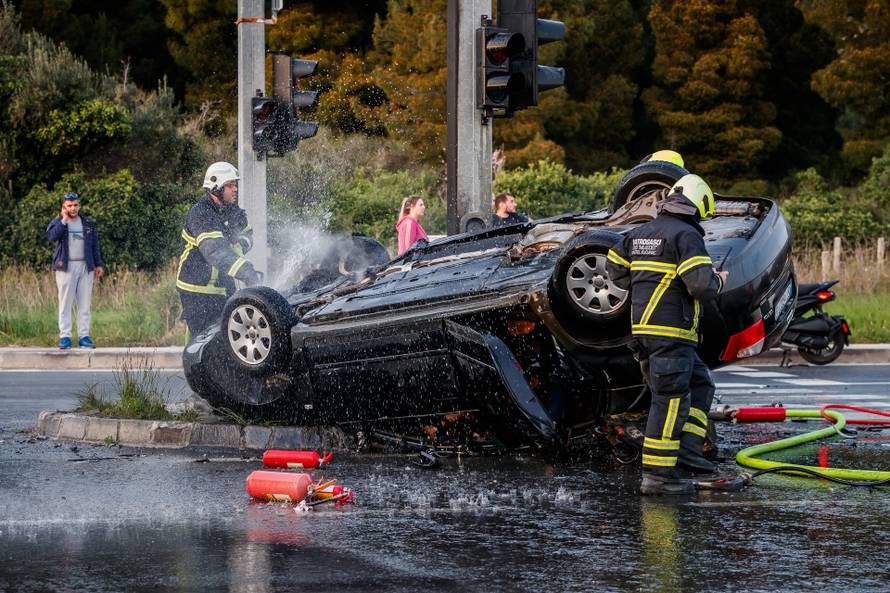 Dvije osobe poginule u prometnoj nesreći u Kaštel Sućurcu