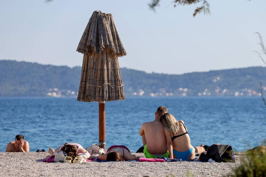 Zadar: Praznik rada na plaži Kolovare