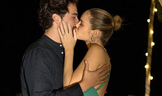 Nije osvojila krunu, ali ide pred oltar: Miss &Ccaron;ilea rekla je 'da'