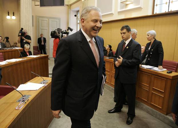 ARHIVA - Zagreb: Zastupnici 6. saziva Hrvatskog sabora