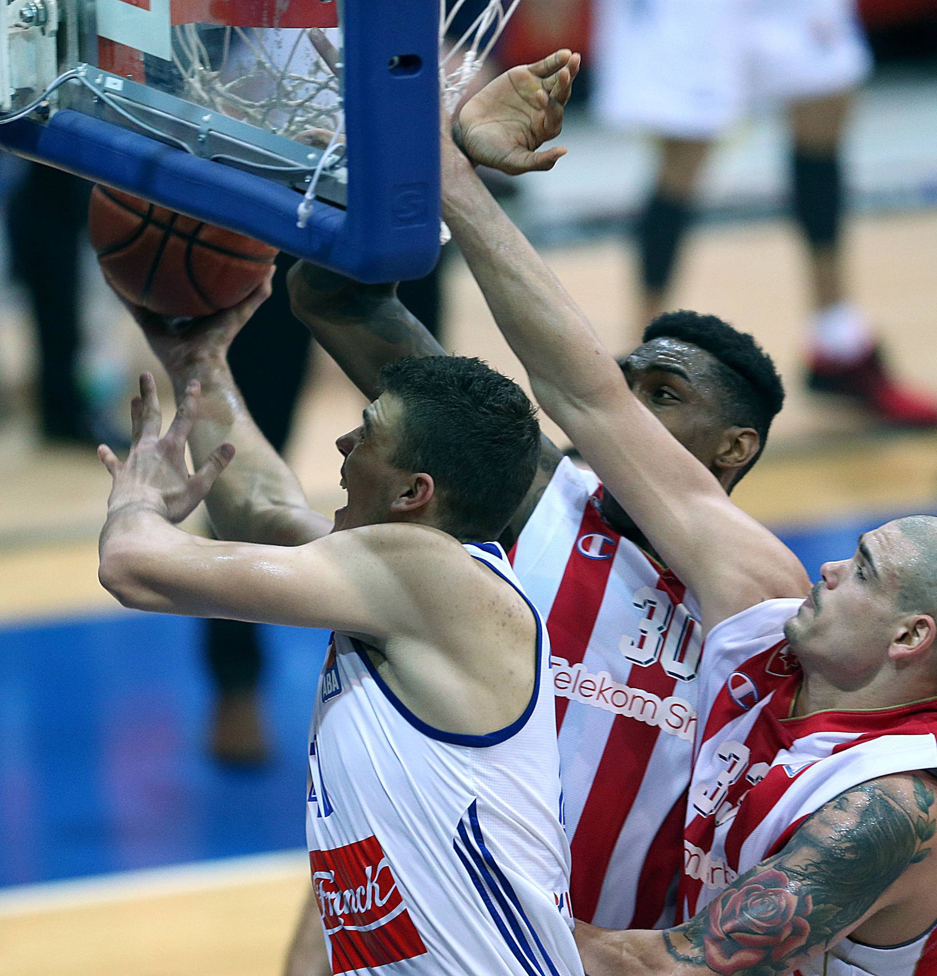 Tricaški obračun pod Tornjem i drugo mjesto ABA lige Zvezdi