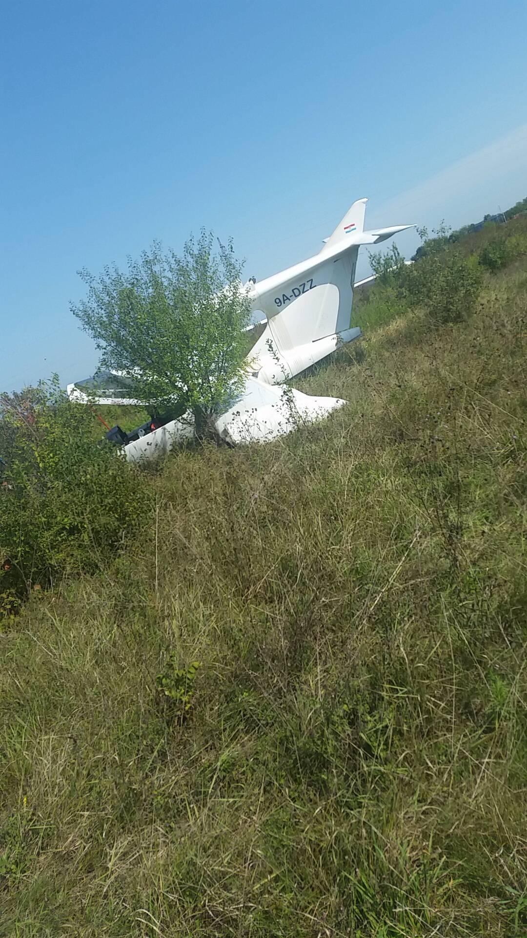 'Kopam ja vrt  kad ono - pade avion. Čuo sam udarac i lom...'