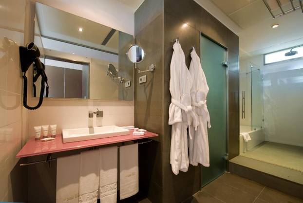 FOTO Hajdukov resort upola je jeftiniji od Dinamova, evo što nudi: Sunce, golf i uživancija...