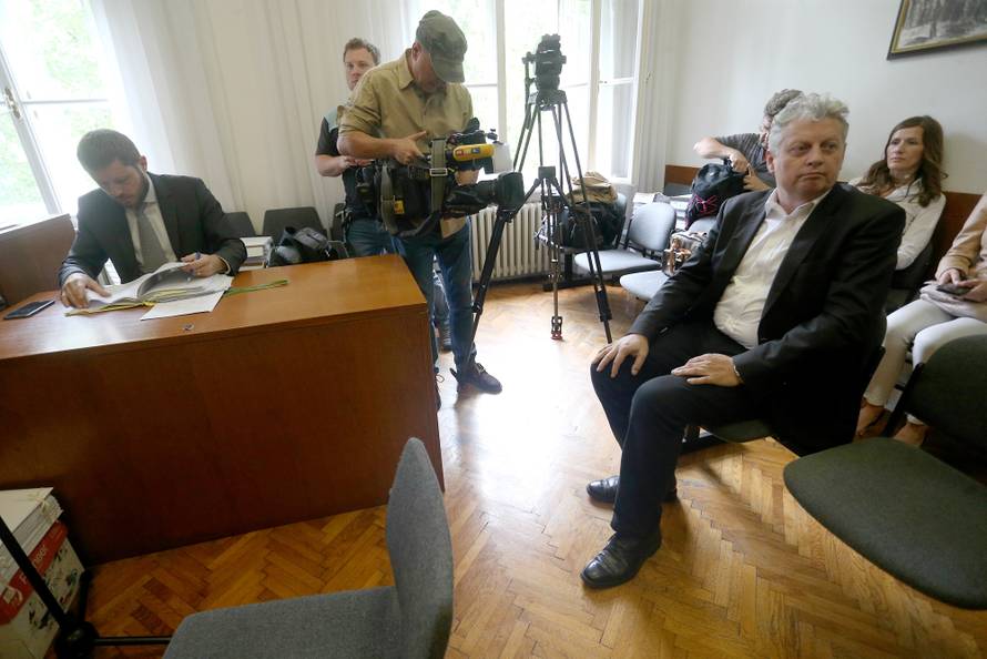 Počelo suđenje Šipušu, bivšem ministru kulture: 'Nisam kriv!'