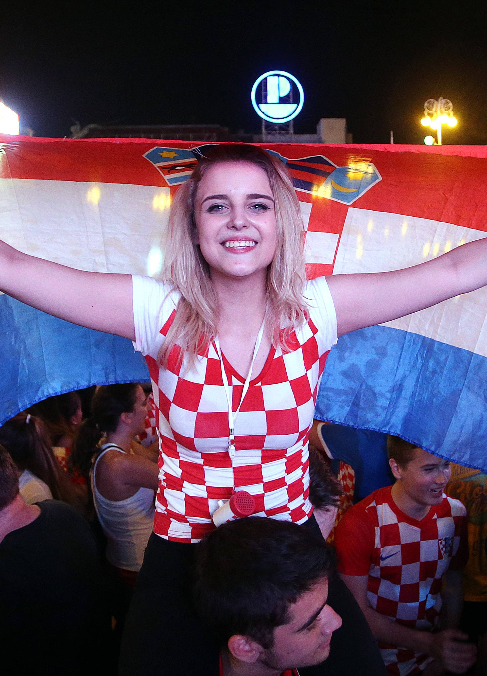 Ludo slavlje diljem Hrvatske: Domovina disala s Vatrenima