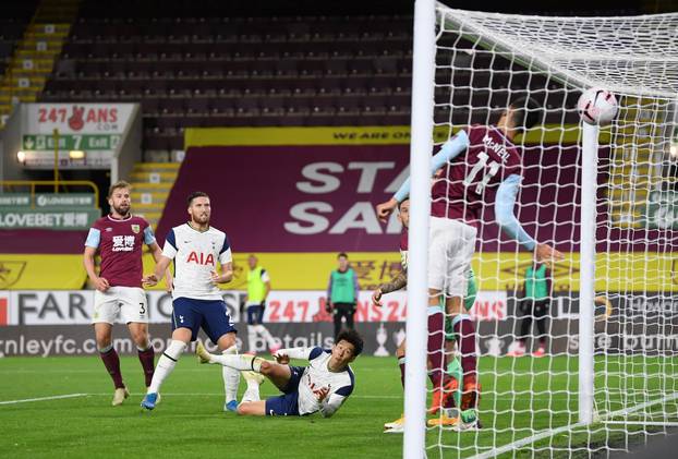 Premier League - Burnley v Tottenham Hotspur