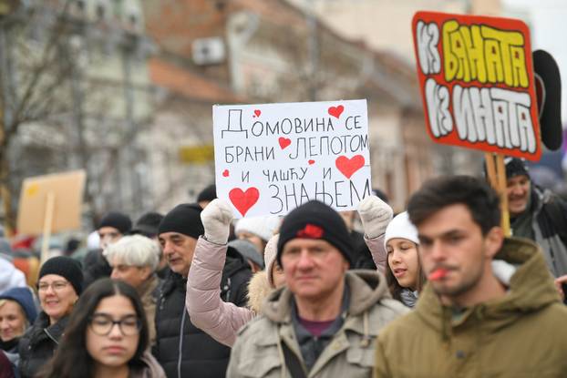 FOTO Ljuti studenti na prosvjedu u Srbiji: 'Svakog se trenutka očekuje da će pasti...'