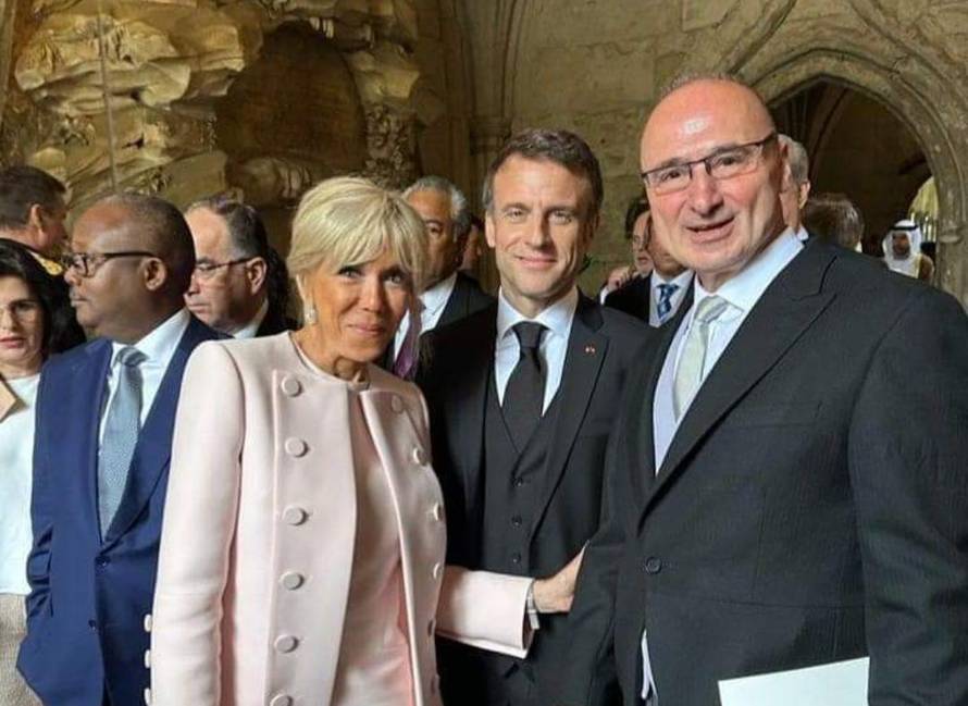 Grlić Radman na krunidbi kralja Charlesa III. pozirao uz Macrona i Brigitte, prvu damu Francuske