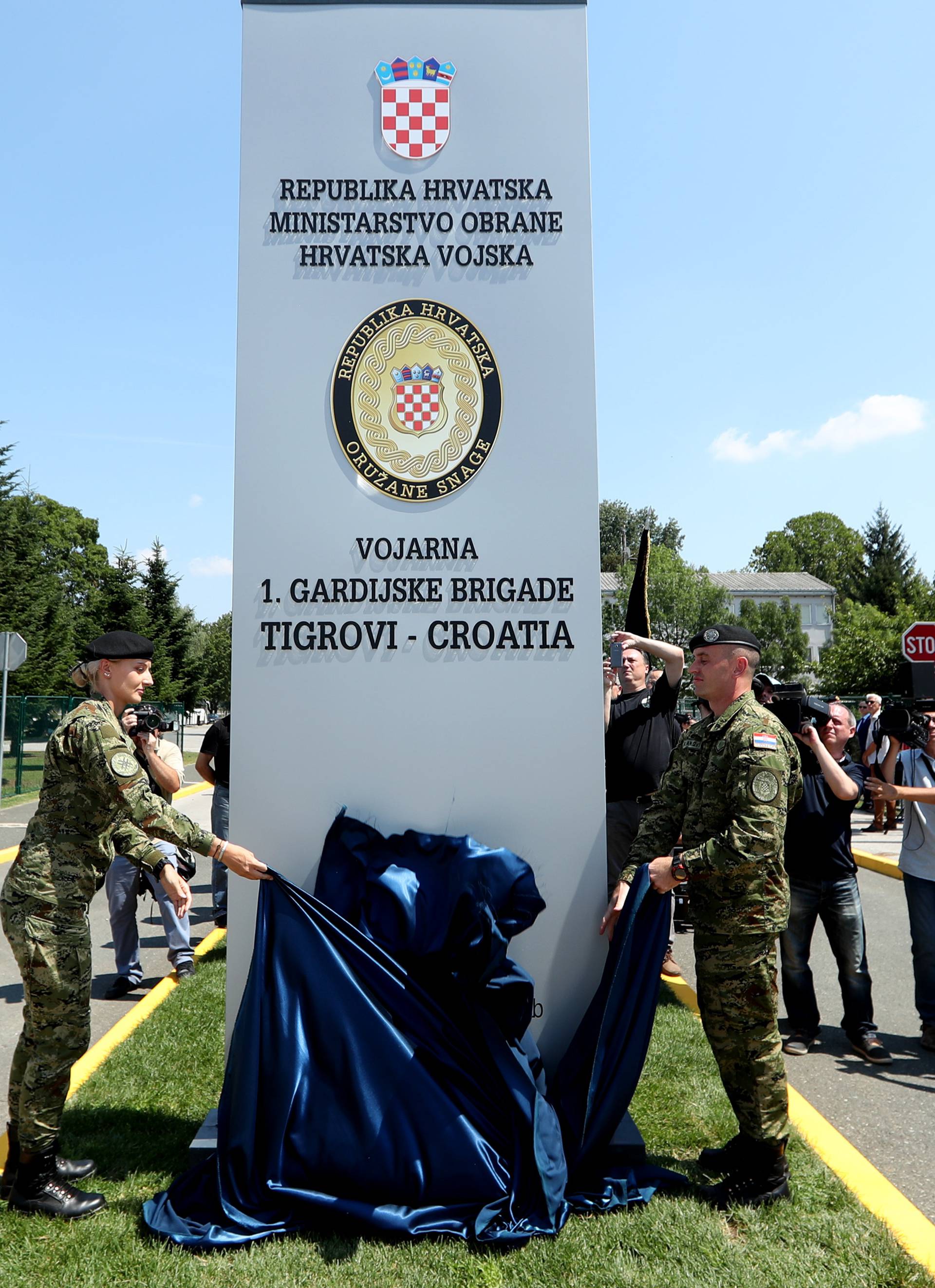 Zagreb: SveÄanost imenovanja vojarne  Croatia  imenom 1. gardijska brigada Tigrovi