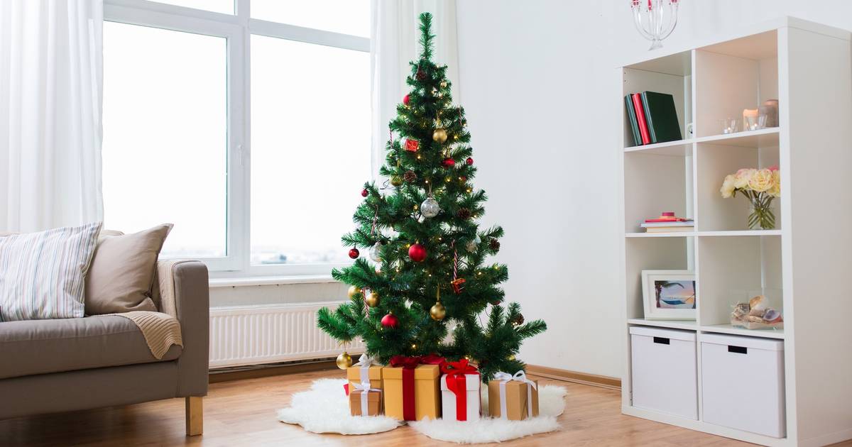 The Timing of Removing Christmas Decorations When to Take Down Your