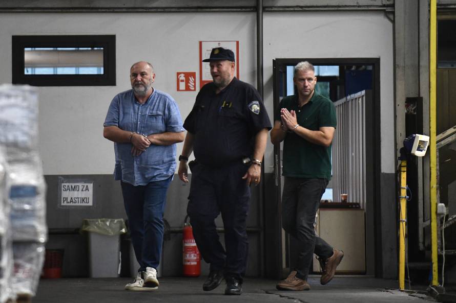 Zagreb: Privođenje  uhićenih u Hrvatskim šumama u akciji USKOK-a