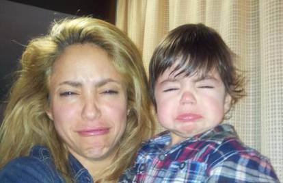 Ovako je Pique čestitao Božić: Kad plače sin, plače i Shakira
