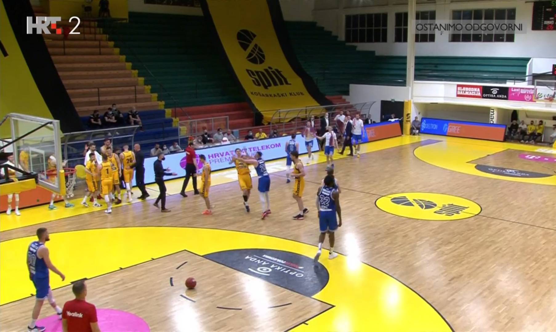Žestoko na Gripama: U finalu Zadra i Splita sukobila se dva srpska košarkaša na parketu!