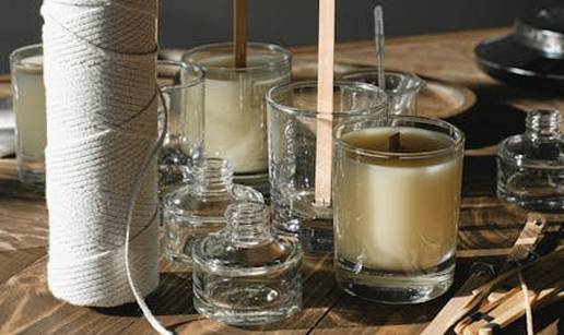 Kako izraditi mirisnu svije&cacute;u kod ku&cacute;e: Vodi&ccaron; za po&ccaron;etnike (bez nepotrebnih komplikacija)