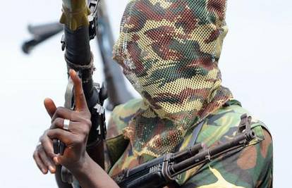 Naoružan upao u autobus i oteo 15 mališana u Nigeriji