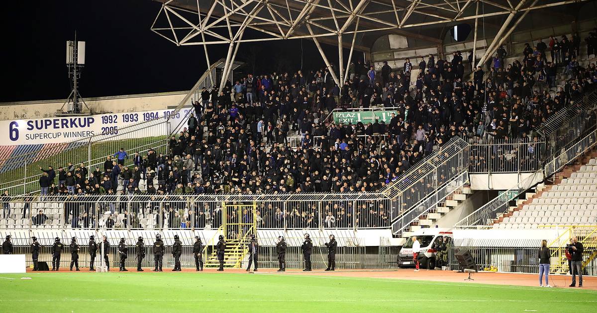 Besana noć za navijače Dinama: Ristovski im nosio vodu, policija zabranila veliku feštu na Macoli