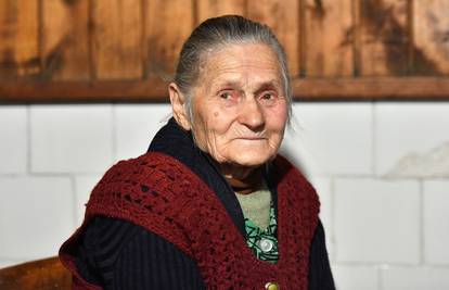 Svi su tražili baku Milku (90), a ona mirno gledala inauguraciju: 'Kolinda mi se nije baš svidjela'