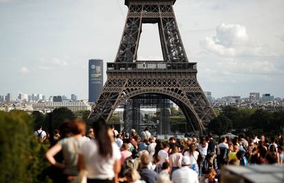 Francuska polako kreće u popuštanje mjera protiv korone
