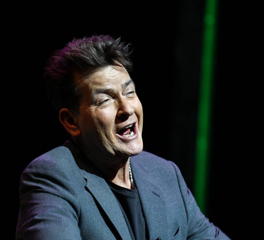 Sheen nije plaćao alimentaciju: Bivšoj je dužan 3 milijuna kuna