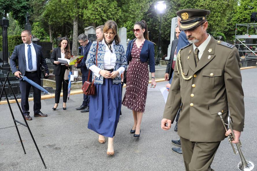 Zagreb: Polaganje vijenaca na Mirogoju povodom 77. obljetnice Bleiburga
