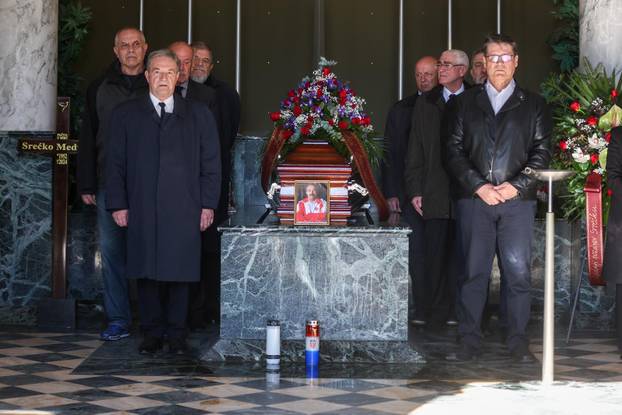 Zagreb: Posljednji ispraćaj legendarnog trenera Srećka Medvedeca na Mirogoju