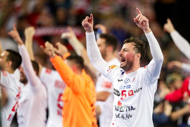 Zagreb: Slavlje rukometaša Hrvatske nakon pobjede nad Mađarskom i prolaska u polufinale Svjetskog prvenstva