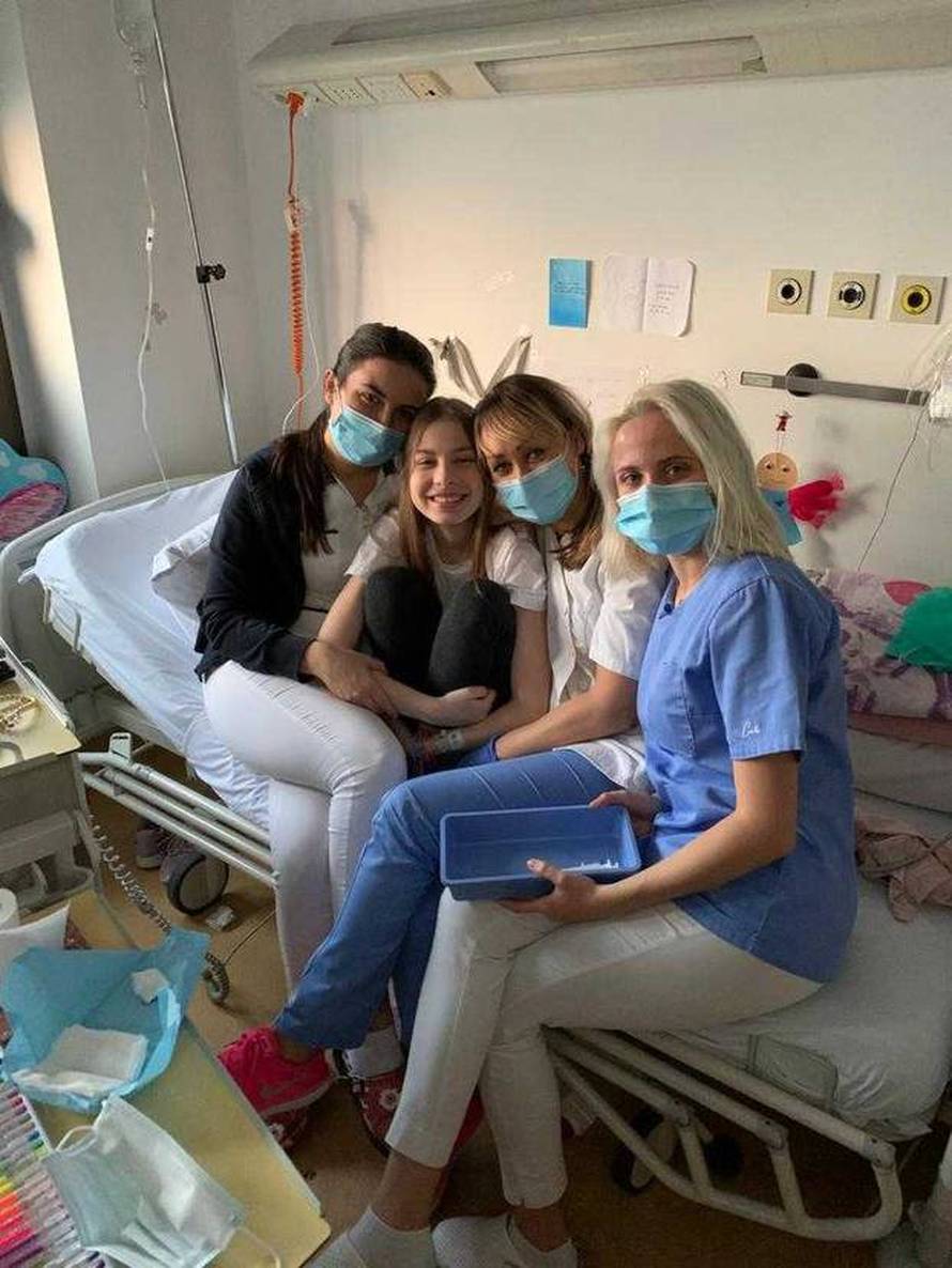 Gabi (17): 'Majka mi je umrla od bolesti srca. Istu sam naslijedila i ja, ali nikada se neću predati'