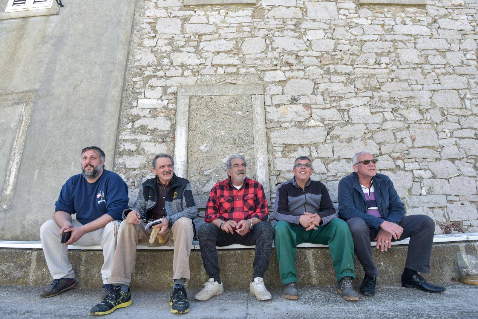 'Na naš otok žele doći  iz Irske. Neka dođu, treba nam dućan!'