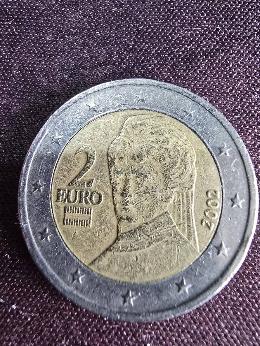 Bizarno! Hrvat kovanicu prodaje za 1,5 milijuna eura: Dao mi je Modrić. Može i prvi red do mora