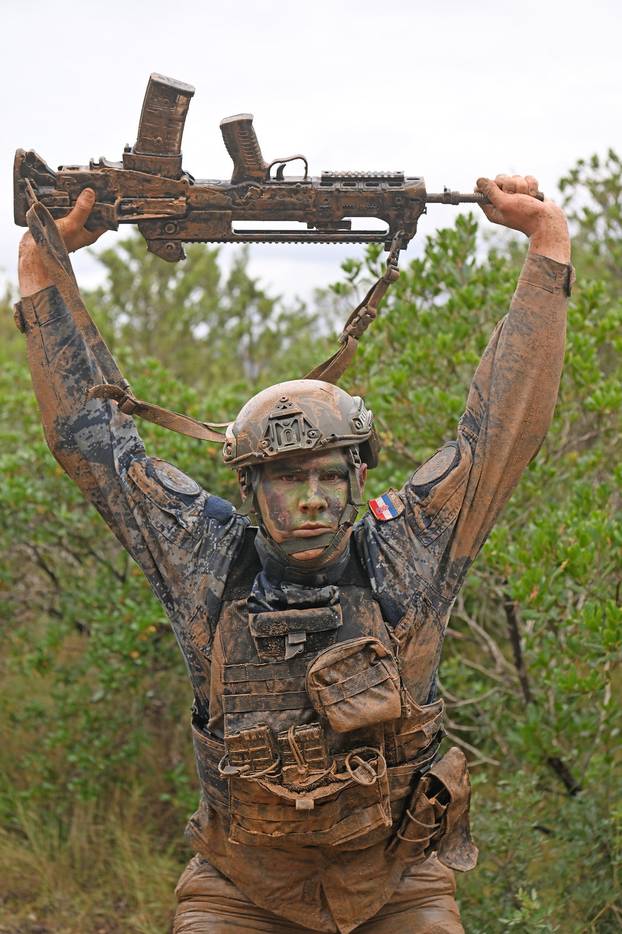 FOTO Novi hrvatski marinci primili su svoje beretke: Prošli intenzivnu integracijsku obuku