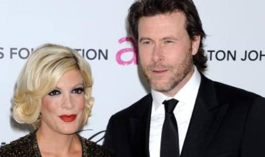 Još jedan krah braka: Glumica Tori Spelling predala papire za razvod od Deana McDermotta