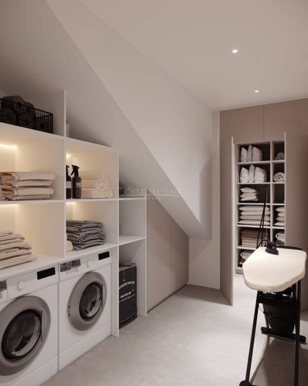 FOTO Vila u Trogiru prodaje se za 2,5 milijuna eura: Ima bazen na krovu i samo 3 spavaće sobe