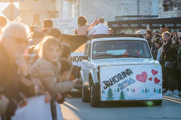 Tito i Ante Pavelić spaljeni kao Krnje u Kaštel Starom