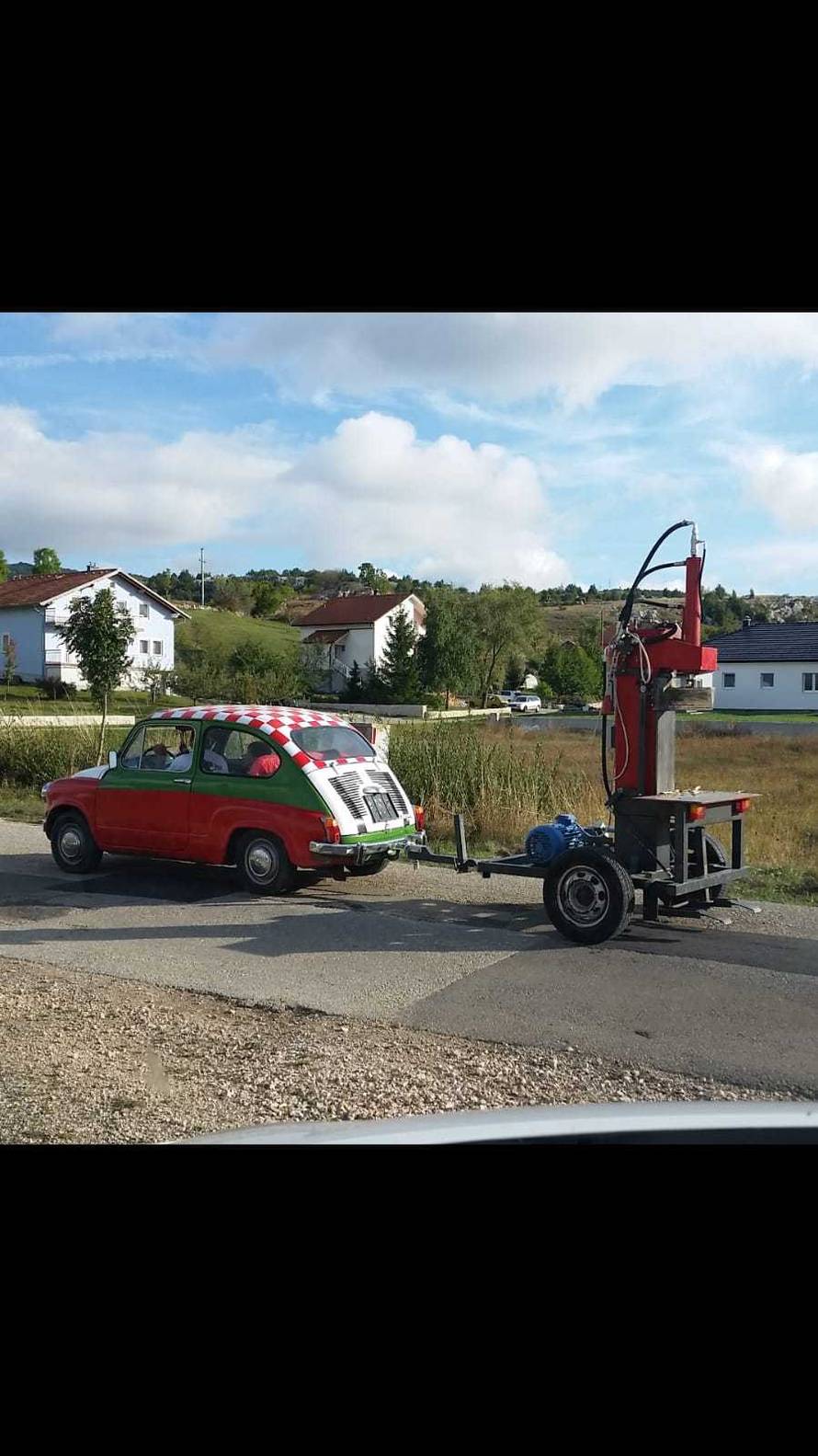 Fićo se voli, ostalo se vozi: U njemu su ljubili, slavili, ratovali
