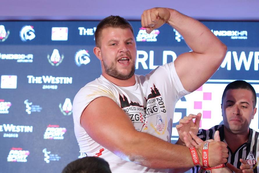 Zagreb: OdrÅ¾an Svjetski kup u obaranju ruke ZG Strong 2019.