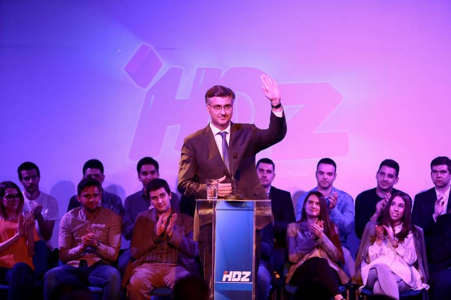 Zagreb: SveÄano obiljeÅ¾avanje 29. obljetnice osnutka HDZ-a Maksimir