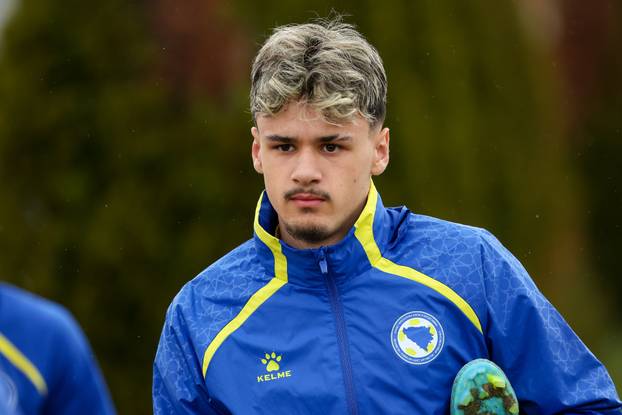 Sarajevo: Trening nogometne reprezentacija BiH uoči finalne utakmice doigravanja za Svjetsko prvenstvo